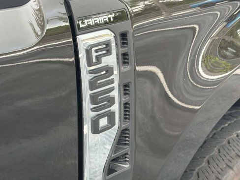 Used 2025 Ford F250 Lariat w/ Chrome Package AWD/4WD image 22