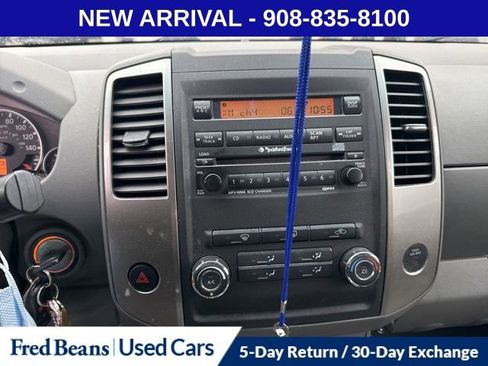 Used 2009 Nissan Frontier LE w/ LE Value Truck Pkg image 12