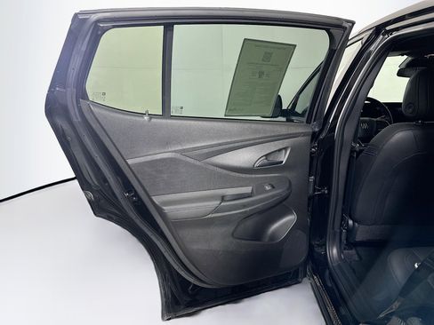 Used 2025 Buick Envista Sport Touring image 25