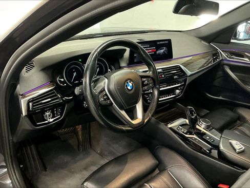 Used 2019 BMW 530e 530e iPerformance image 16