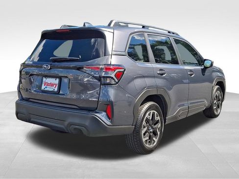 Used 2025 Subaru Forester Premium AWD/4WD image 6