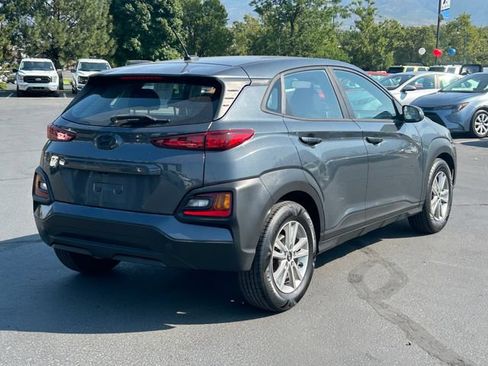 Used 2021 Hyundai Kona SE FWD image 3