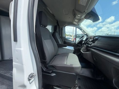 Used 2023 Ford Transit 250 148 Low Roof AWD w/ Fleet Fuel Economy Package image 19