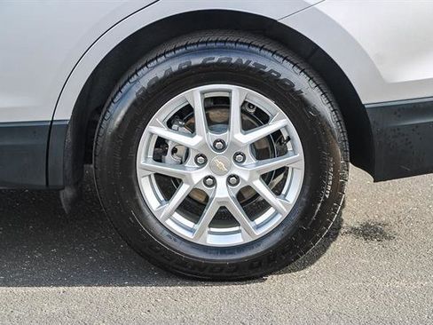 Used 2022 Chevrolet Equinox LT image 10