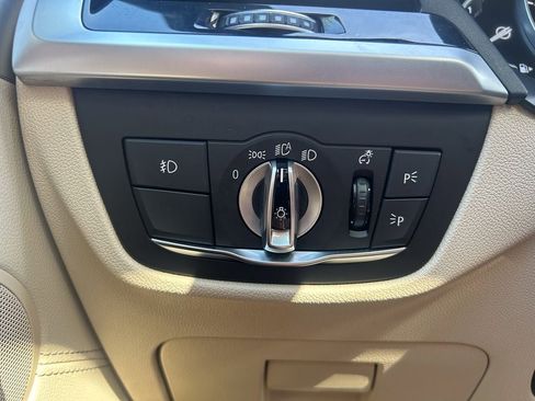 Used 2019 BMW X3 xDrive30i w/ Driving Assistance Package AWD/4WD image 28