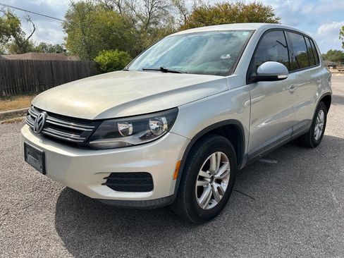 Used 2013 Volkswagen Tiguan S image 1