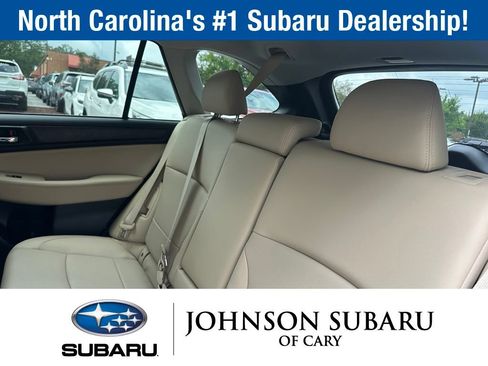 Used 2017 Subaru Outback 2.5i Limited AWD/4WD image 21