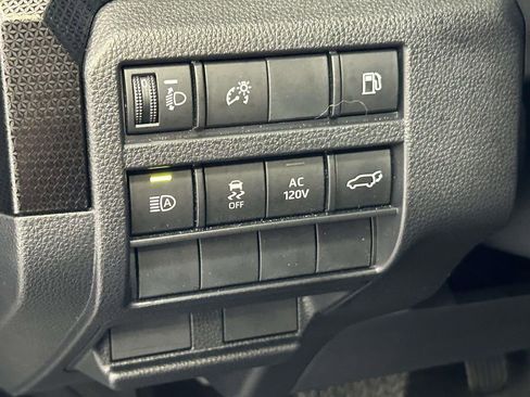Used 2026 Toyota 4Runner Limited AWD/4WD image 21