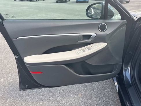 Used 2025 Hyundai Sonata SEL FWD image 18
