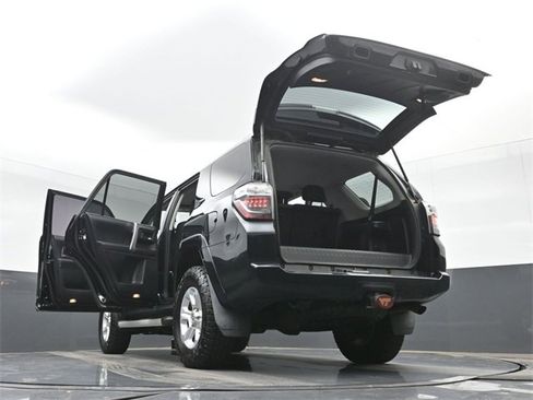 Used 2016 Toyota 4Runner SR5 image 59