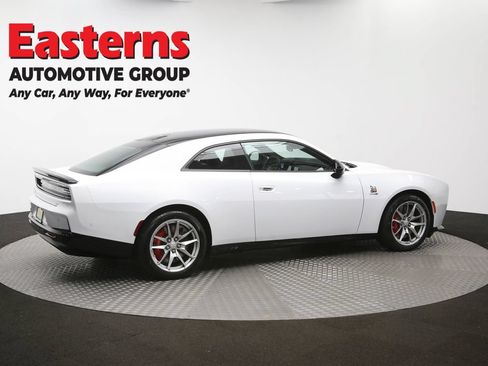 Used 2024 Dodge Charger Daytona Scat Pack w/ Plus Group AWD/4WD image 44