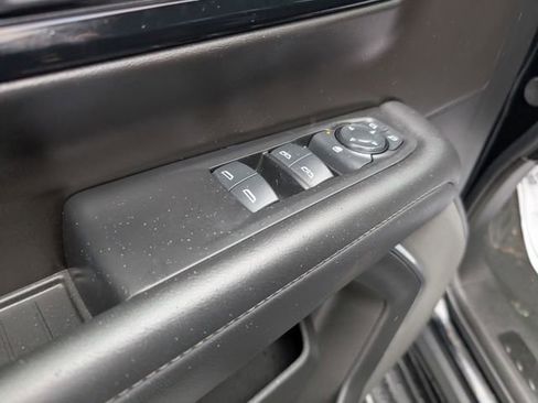 Used 2025 Chevrolet Tahoe LS image 16