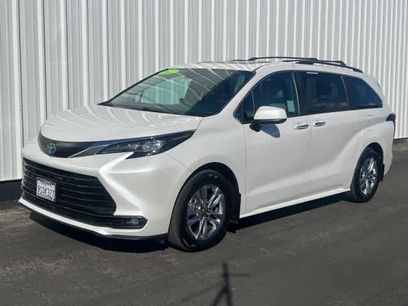 Used 2025 Toyota Sienna XLE w/ XLE Plus Package