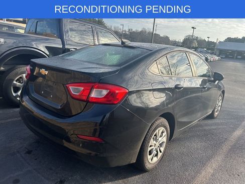 Used 2019 Chevrolet Cruze LS image 11