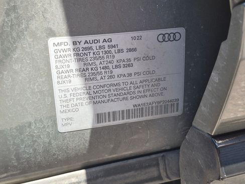 Used 2023 Audi Q5 e Premium Plus AWD/4WD image 32