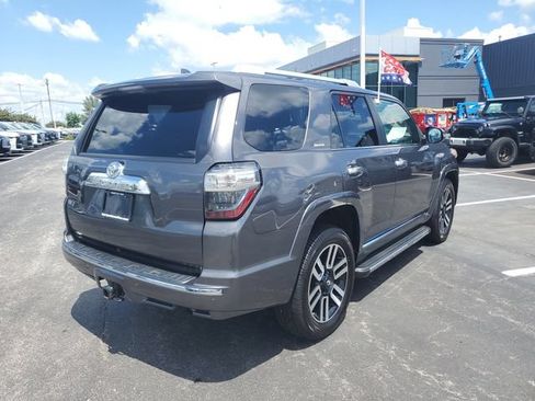 Used 2017 Toyota 4Runner Limited AWD/4WD image 4