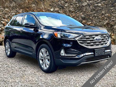 Used 2023 Ford Edge Titanium w/ Cargo Accessory Package AWD/4WD image 10