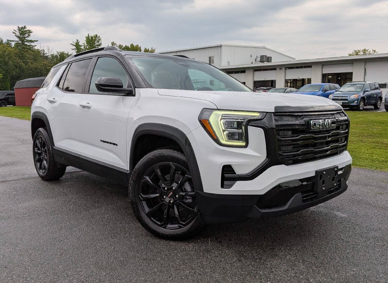 New 2027 GMC Terrain Elevation w/ Elevation Premium Package AWD/4WD image 1