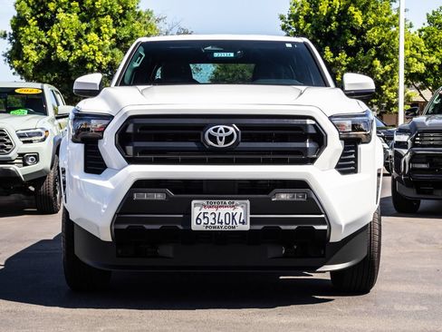 Used 2026 Toyota Tacoma SR5 RWD image 2
