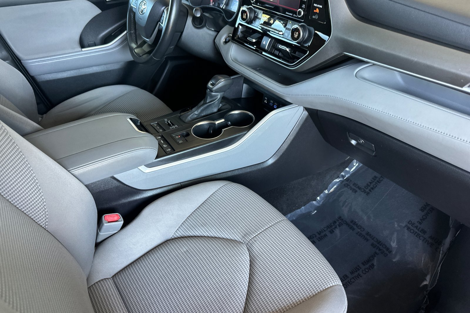 Certified 2022 Toyota Highlander LE AWD/4WD image 20