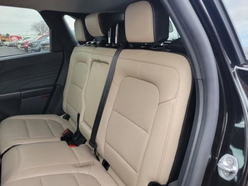 Certified 2022 Ford Escape Titanium image 16