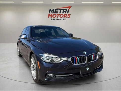 Used 2017 BMW 330i xDrive Sedan image 3