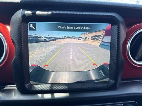 Used 2020 Jeep Gladiator Rubicon AWD/4WD image 17