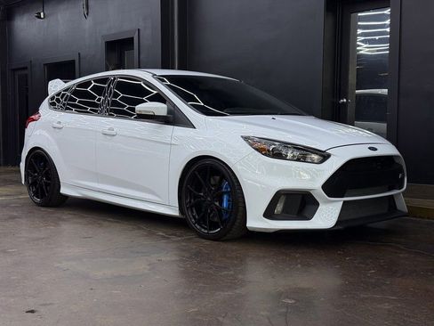 Used 2017 Ford Focus RS image 11
