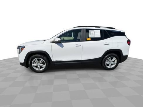 Certified 2023 GMC Terrain SLE w/ Driver Convenience Package FWD image 5
