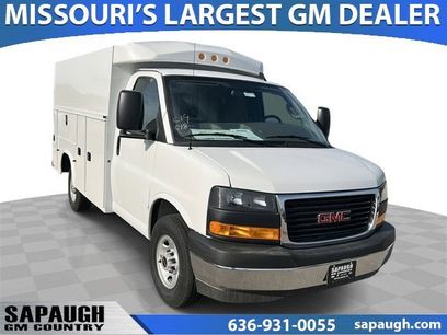 New 2025 GMC Savana 3500 w/ Power Convenience Package