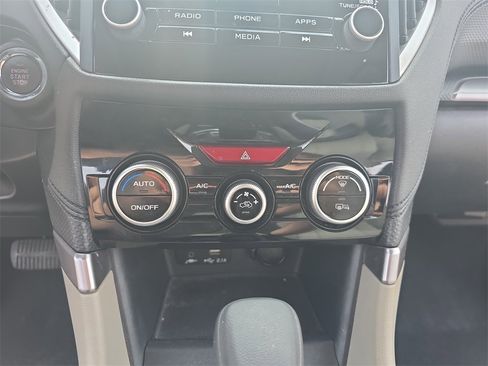 Used 2022 Subaru Forester Premium image 22