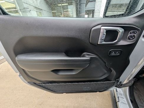 Used 2022 Jeep Wrangler Unlimited Sport image 37