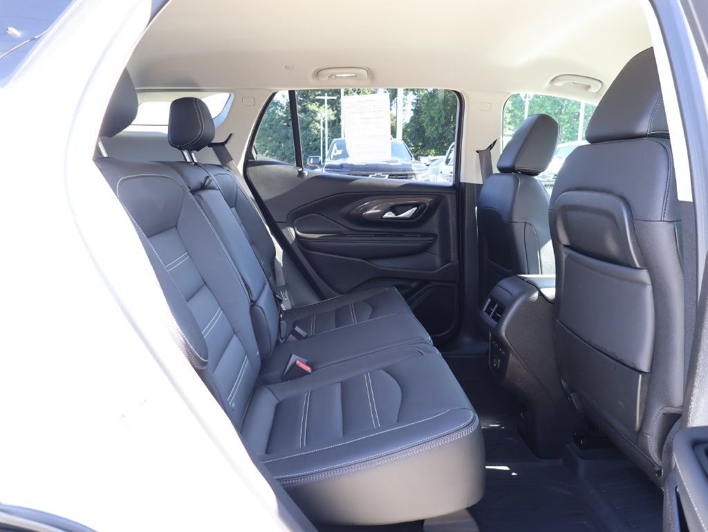 Used 2024 GMC Terrain Denali w/ Denali Premium Package AWD/4WD image 32