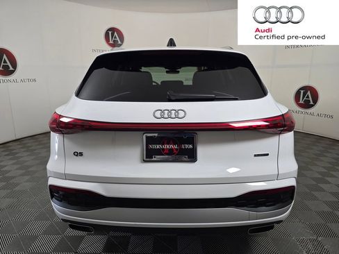 Certified 2025 Audi Q5 Premium w/ Convenience Package AWD/4WD image 8