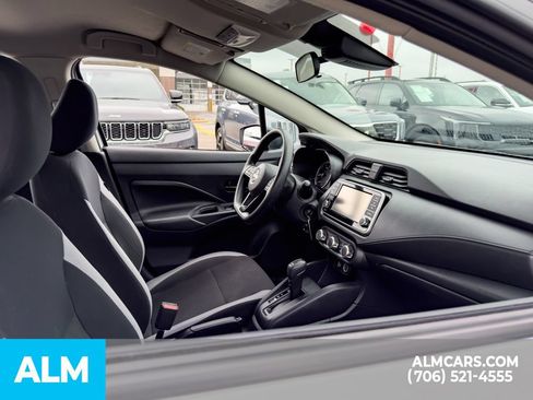 Used 2025 Nissan Versa S FWD image 15