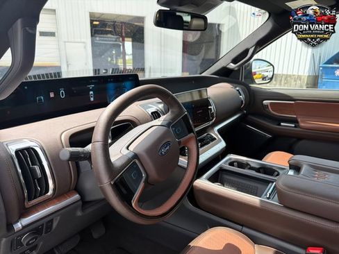 Used 2025 Ford Expedition Max King Ranch AWD/4WD image 12
