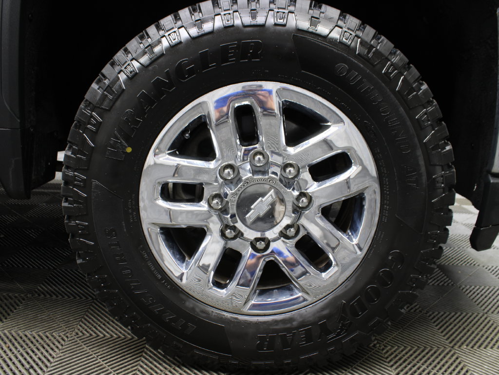 Used 2020 GMC Sierra 2500 2WD Regular Cab w/ Fleet Convenience Package image 12