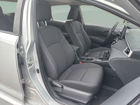 Used 2023 Toyota Corolla LE FWD image 30