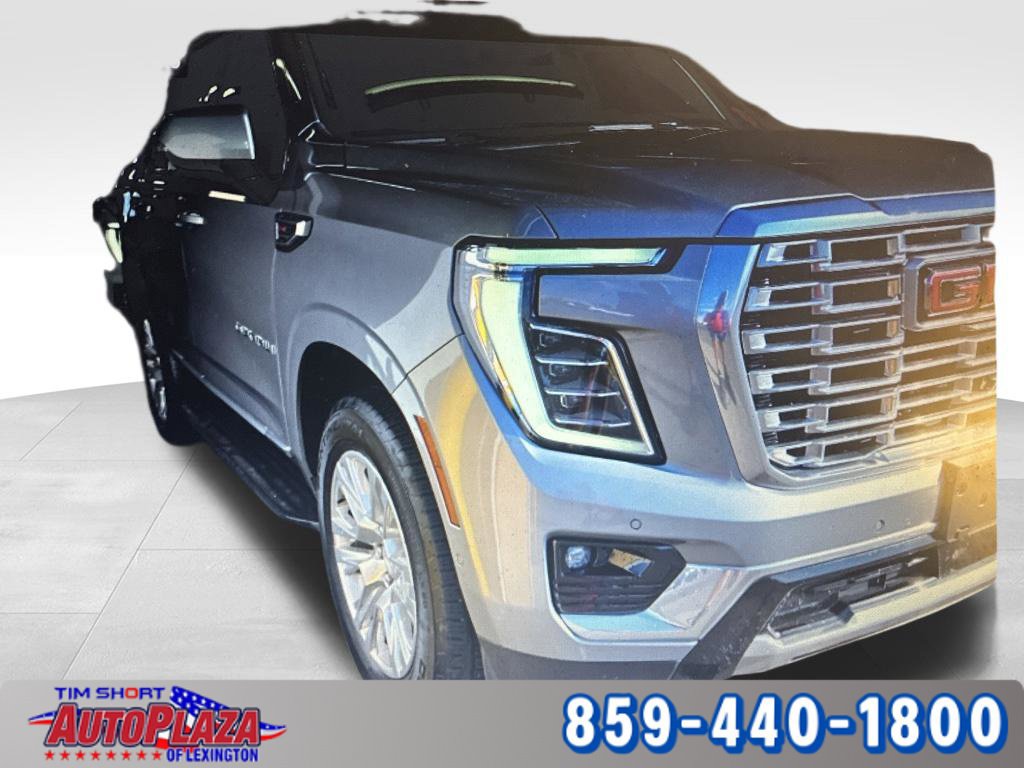 Used 2025 GMC Yukon Denali AWD/4WD image 1