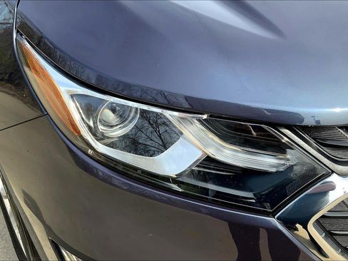 Used 2019 Chevrolet Equinox LT FWD image 25