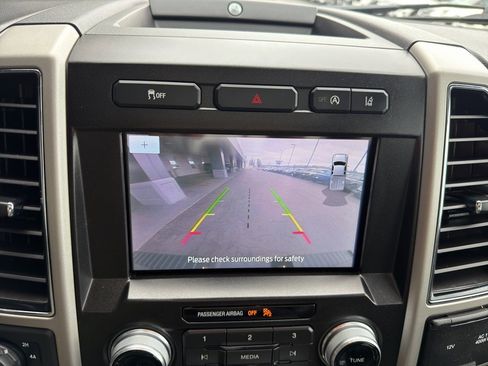 Used 2020 Ford F150 Lariat w/ Equipment Group 502A Luxury image 29