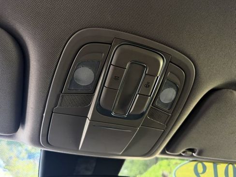 Used 2019 Hyundai Santa Fe SEL FWD image 29