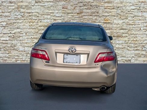 Used 2009 Toyota Camry LE image 6