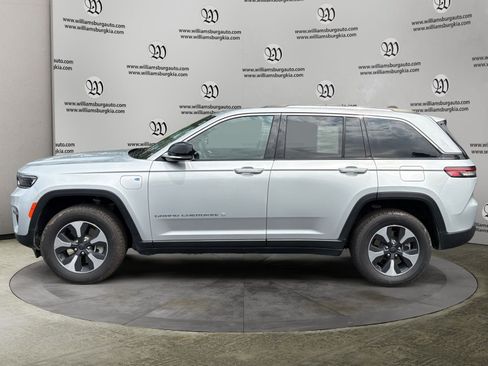 Used 2024 Jeep Grand Cherokee Limited 4xe AWD/4WD image 2