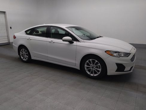 Used 2020 Ford Fusion SE FWD image 11