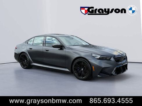 New 2026 BMW M5 w/ Carbon Package image 1