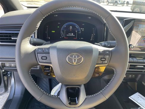 New 2026 Toyota Camry SE image 24
