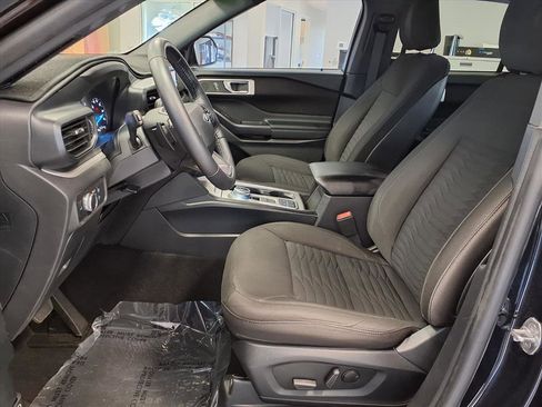 Used 2020 Ford Explorer XLT w/ Class III Trailer Tow Package image 21