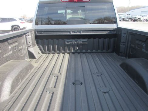 New 2026 GMC Sierra 3500 SLT w/ SLT Premium Package image 7