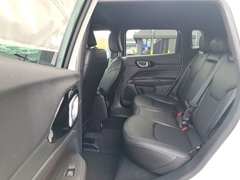 New 2026 Jeep Compass Trailhawk image 14